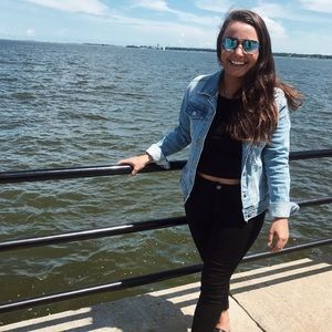 Meet your Posher, Michelle